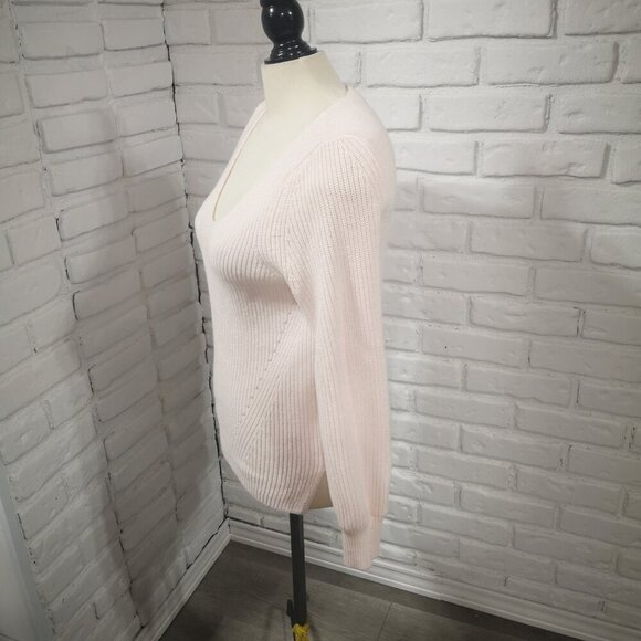 Reitmans "The Classic" Ladies Size Small Light Pink V-neck Sweater - Picture 4 of 9